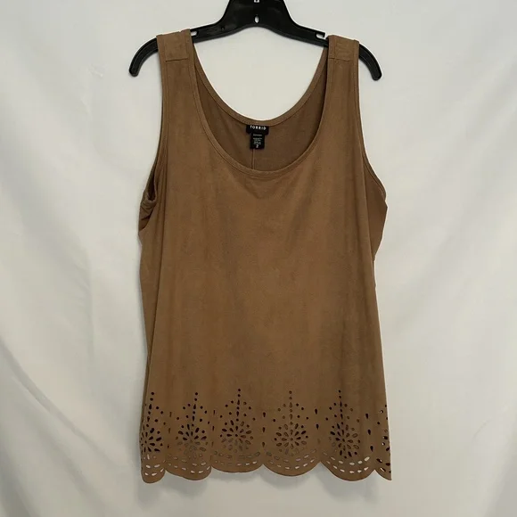 Torrid Laser-Cut Hem Sleeveless Tank Top - Picture 1 of 7